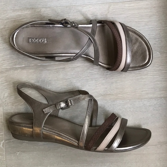 Women ECCO gold silver wedge sandals